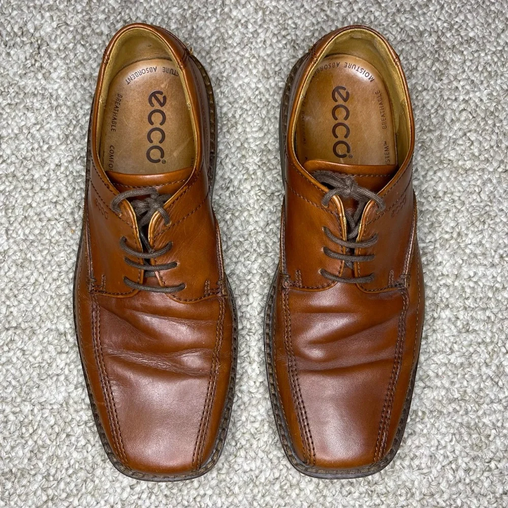 Ecco leather shoes